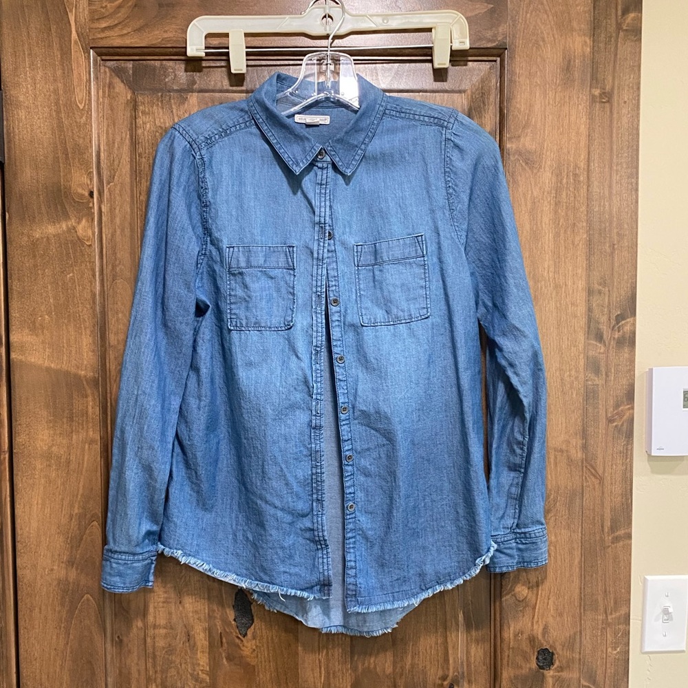 Melrose and Market  Women’s Denim Shirt